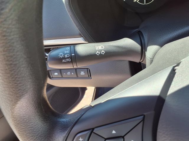 Used 2025 Nissan Altima 2.5 S FWD image 10