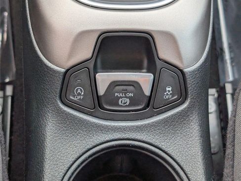 Used 2018 Jeep Compass Sport AWD/4WD image 23