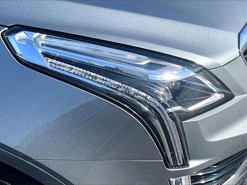 Certified 2023 Cadillac XT5 Premium Luxury image 32