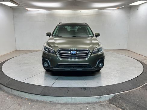 Used 2019 Subaru Outback 3.6R Touring image 9