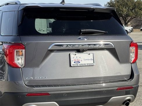 Used 2021 Ford Explorer Limited w/ Equipment Group 301A image 7