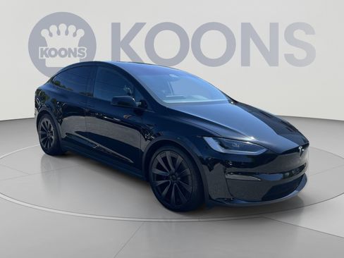 Used 2025 Tesla Model X AWD/4WD image 10