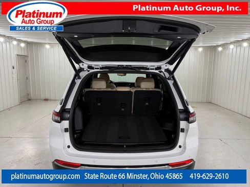 Used 2023 Jeep Grand Cherokee Limited AWD/4WD image 31