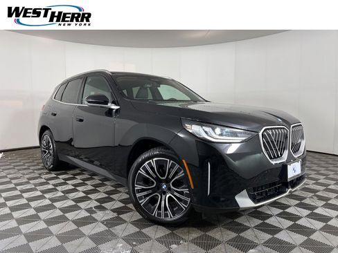 Used 2025 BMW X3 xDrive30i w/ Premium Package image 1