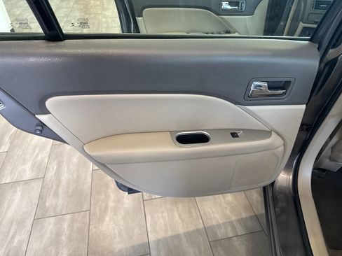 Used 2012 Ford Fusion SEL image 23