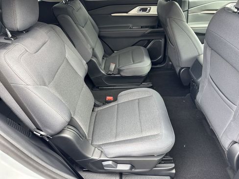 New 2026 Ford Explorer Active RWD image 15