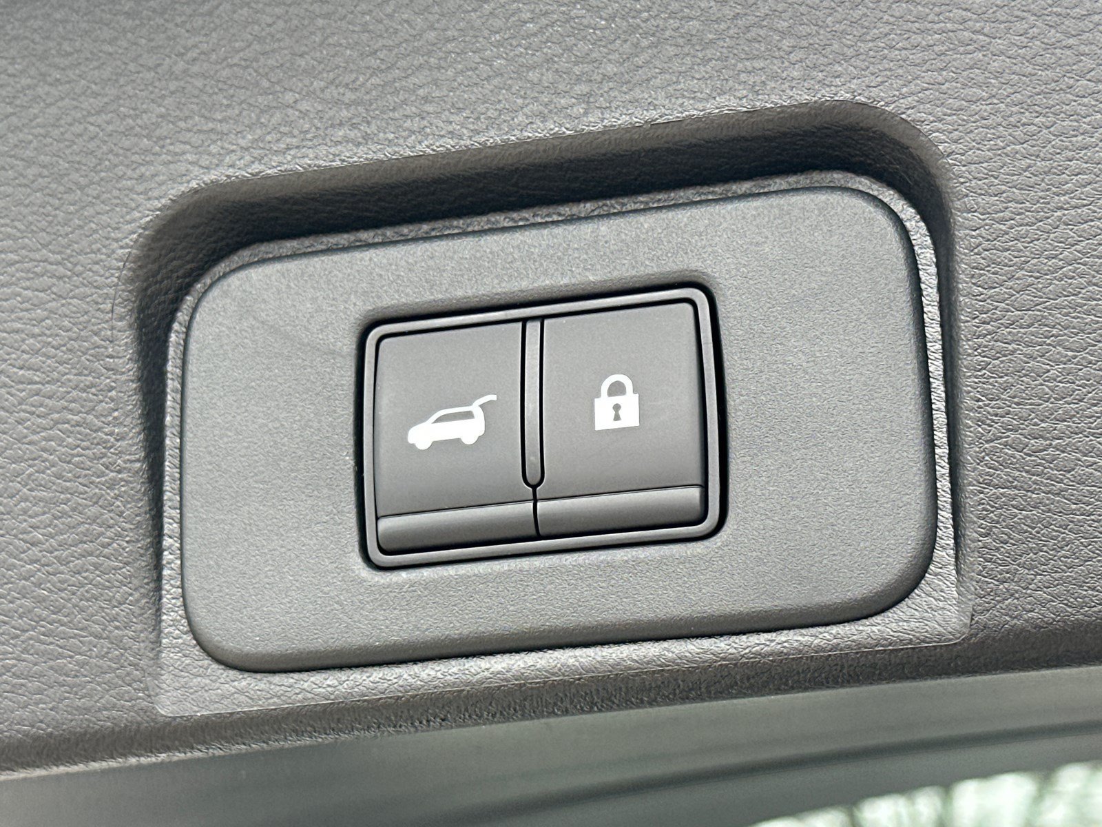 New 2026 Nissan Rogue Dark Armor FWD image 19