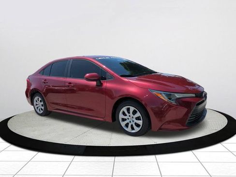 Used 2023 Toyota Corolla LE FWD image 1