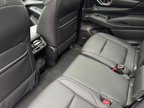 New 2026 Subaru Ascent Limited AWD/4WD image 12