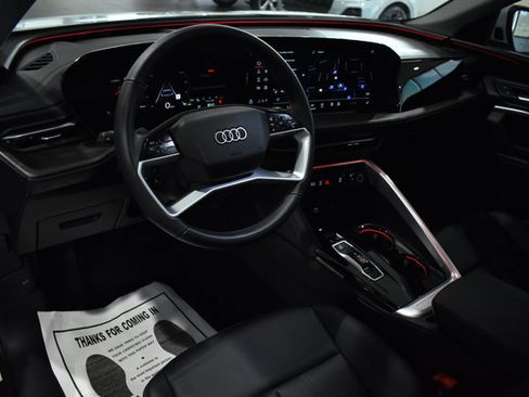 Used 2025 Audi Q5 Premium AWD/4WD image 46