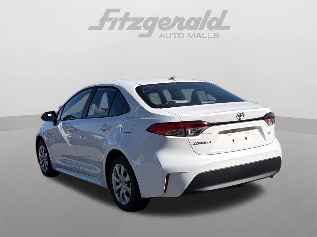 Used 2027 Toyota Corolla LE FWD image 6