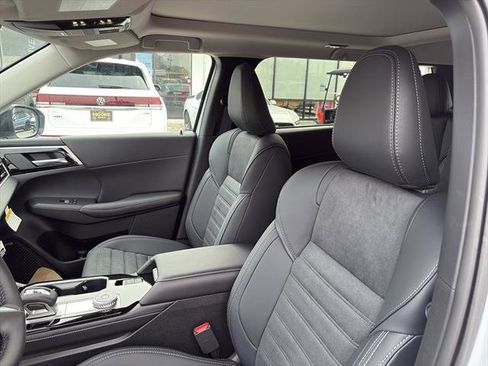 New 2026 Mitsubishi Outlander Trail Edition image 15