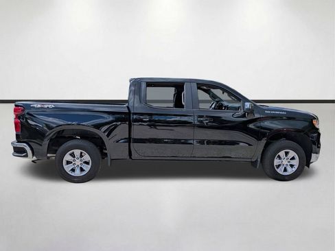 Used 2026 Chevrolet Silverado 1500 LT AWD/4WD image 2
