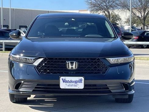 Used 2025 Honda Accord Sport image 7