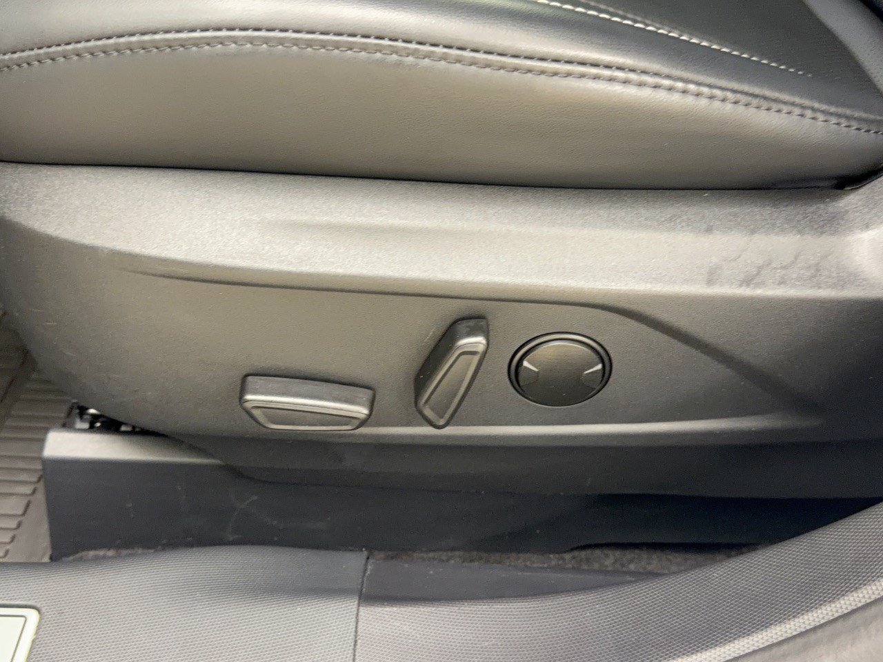 Used 2023 Ford Mustang Mach-E Premium RWD image 16