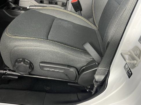 Certified 2024 Jeep Gladiator Sport image 25