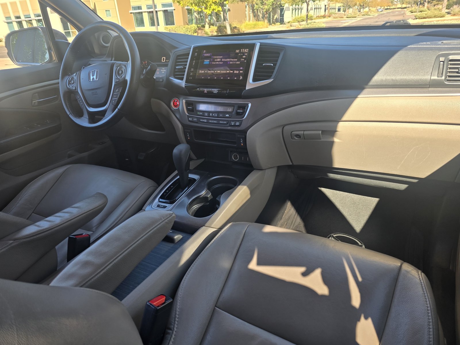 Used 2018 Honda Pilot EX-L image 27