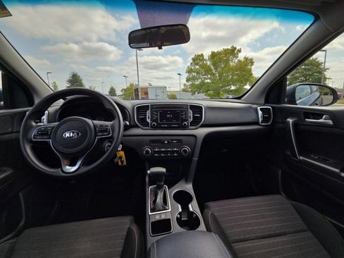 Used 2018 Kia Sportage LX FWD image 19