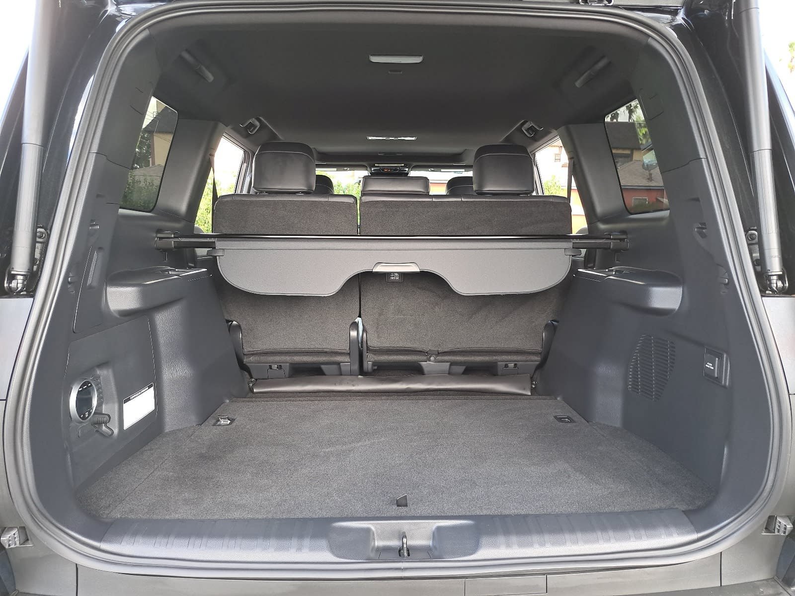 Used 2025 Lexus GX 550 w/ Accessory Package (32) AWD/4WD image 13