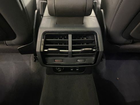 Used 2020 Audi Q3 2.0T Premium Plus w/ Premium Plus Package image 29