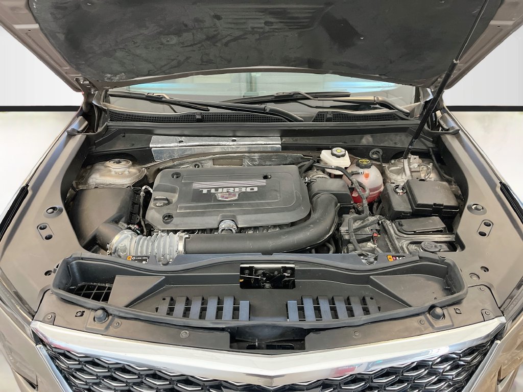 Used 2025 Cadillac XT4 Premium Luxury FWD image 31