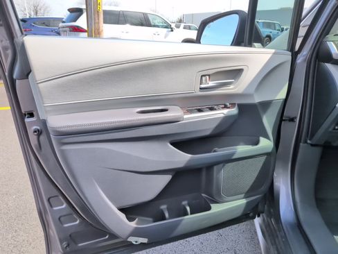 Used 2023 Toyota Sienna XLE image 17