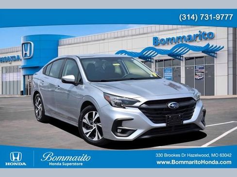 Used 2025 Subaru Legacy Premium AWD/4WD image 1