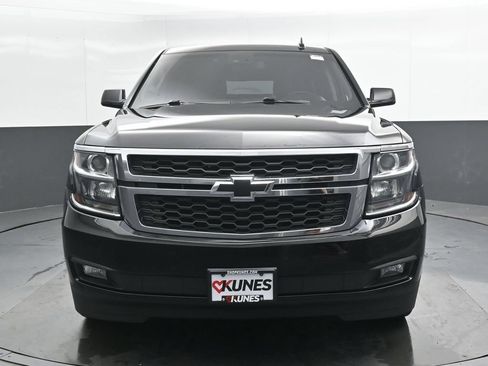 Used 2018 Chevrolet Suburban LT AWD/4WD image 6