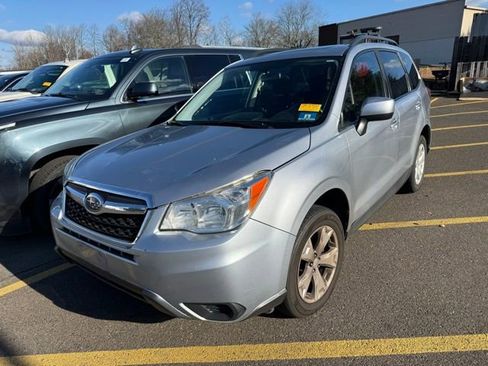 Used 2016 Subaru Forester 2.5i Premium w/ All-Weather Package image 3