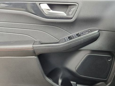 New 2025 Ford Escape ST-Line w/ Tech Pack #1 image 17