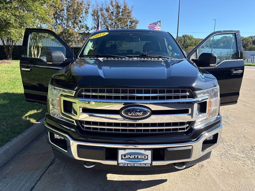 Used 2019 Ford F150 XLT w/ Equipment Group 302A Luxury AWD/4WD image 8