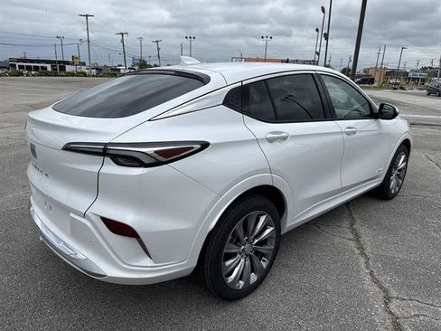 New 2026 Buick Envista Avenir FWD image 4