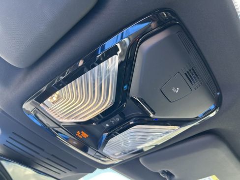 Used 2024 BMW X5 xDrive40i image 52