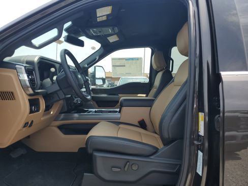 New 2025 Ford F250 Lariat w/ Lariat Ultimate Package image 16