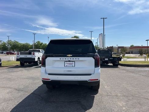 New 2026 Chevrolet Suburban LS w/ LS Custom Edition AWD/4WD image 4