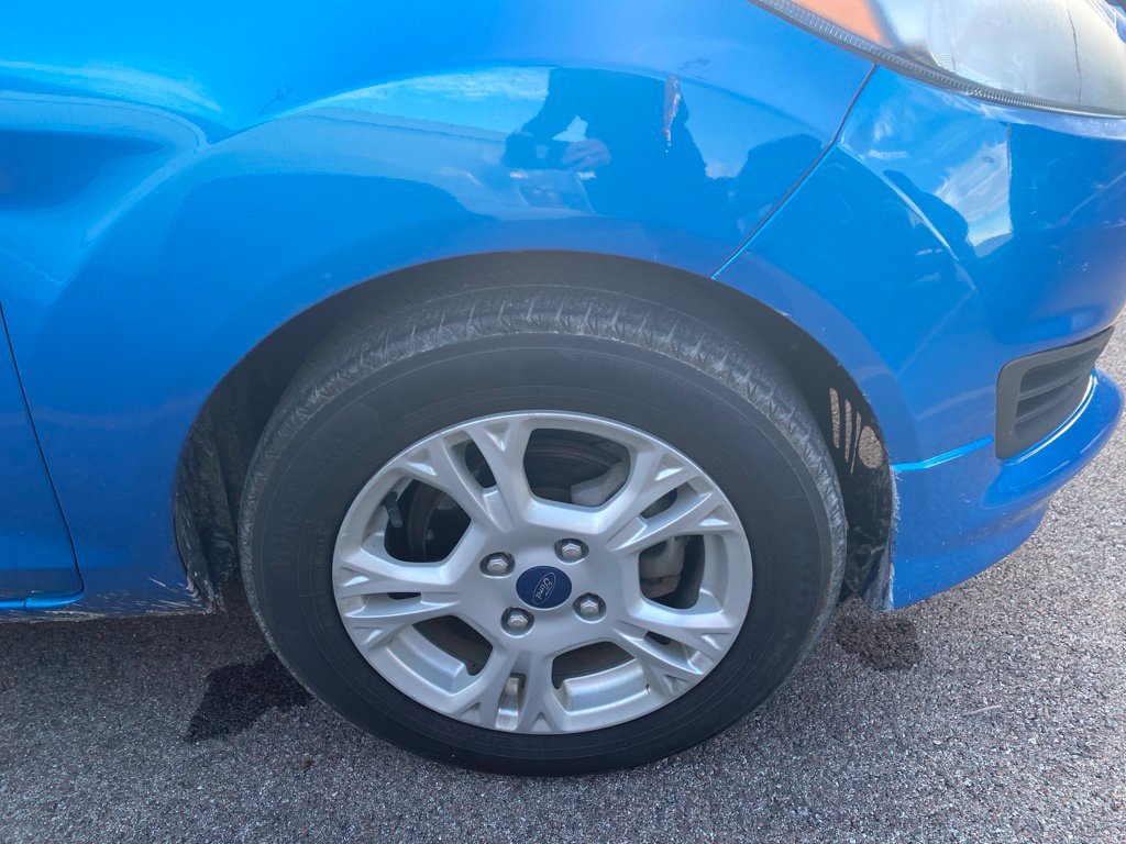 Used 2015 Ford Fiesta SE FWD image 5