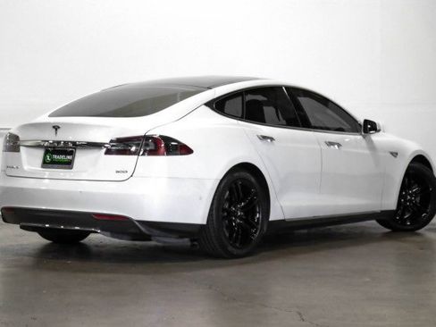 Used 2015 Tesla Model S 85D image 6