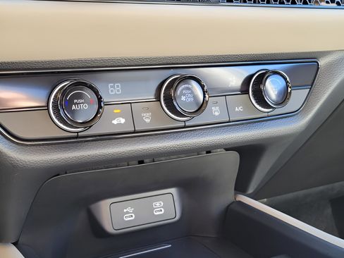 New 2026 Honda HR-V LX image 15