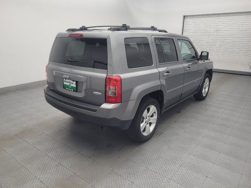 Used 2014 Jeep Patriot Latitude FWD image 9