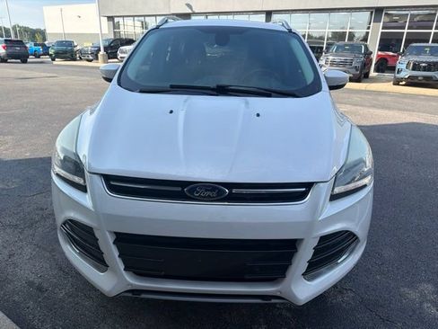 Used 2015 Ford Escape Titanium w/ Equipment Group 301A FWD image 3