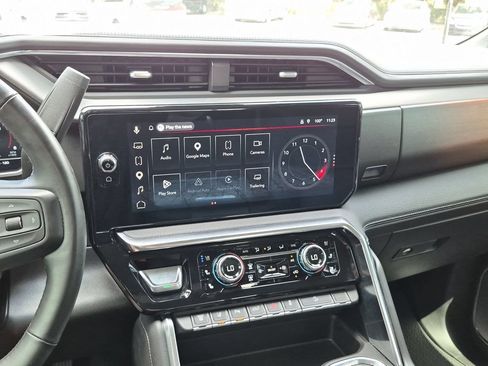 Used 2024 GMC Sierra 3500 Denali w/ Denali Reserve Package AWD/4WD image 18