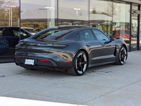 New 2025 Porsche Taycan 4S image 9
