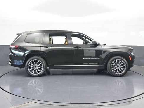 New 2025 Jeep Grand Cherokee L Summit image 7