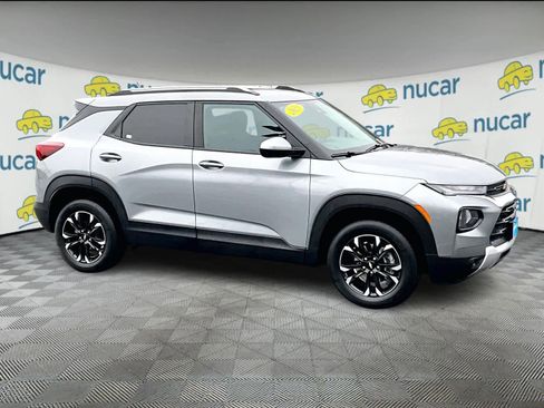 Used 2023 Chevrolet TrailBlazer LT w/ Convenience Package image 1