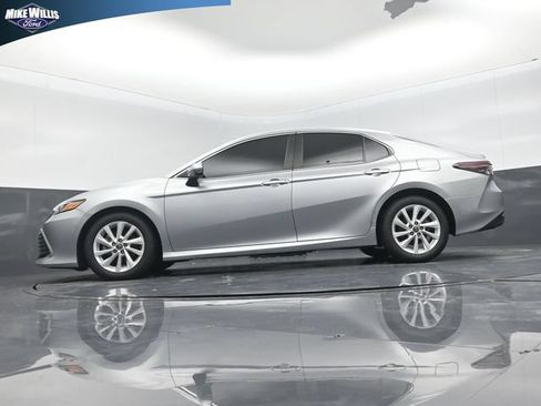 Used 2023 Toyota Camry LE FWD image 20