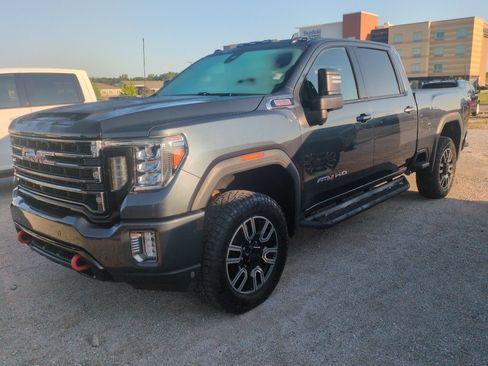 Used 2020 GMC Sierra 2500 AT4 w/ AT4 Premium Package AWD/4WD image 1