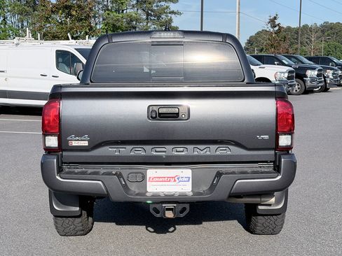 Used 2023 Toyota Tacoma SR5 w/ Technology Package AWD/4WD image 8