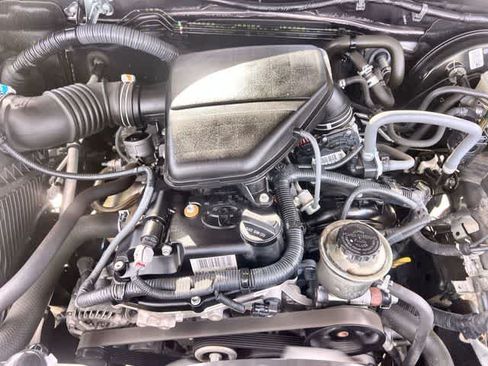 Used 2021 Toyota Tacoma SR w/ SR Convenience Package RWD image 10