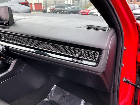 Used 2024 Honda Civic Sport image 17