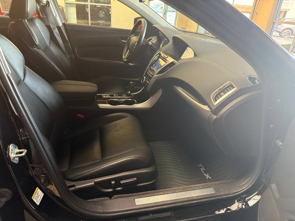 Certified 2016 Acura TLX w/ Technology Package FWD image 11